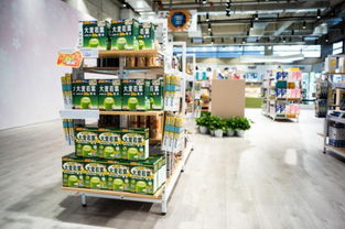 上海再添消费新地标 个人卫生用品销售热潮引领‘买买买’新风尚